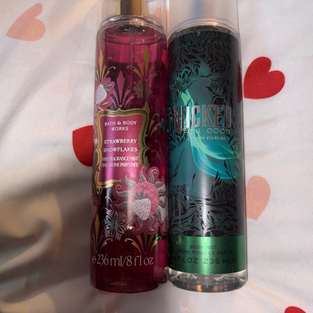 2/35$🍓⭐️ Bath & Body Works Body Set - Pink & Green